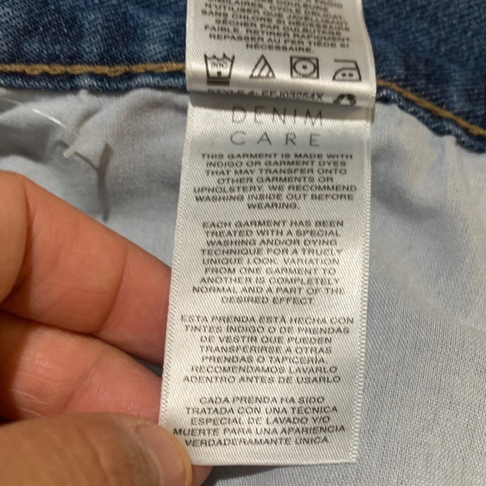 Kensie Women's Blue Jean Shorts - Picture 11 of 12